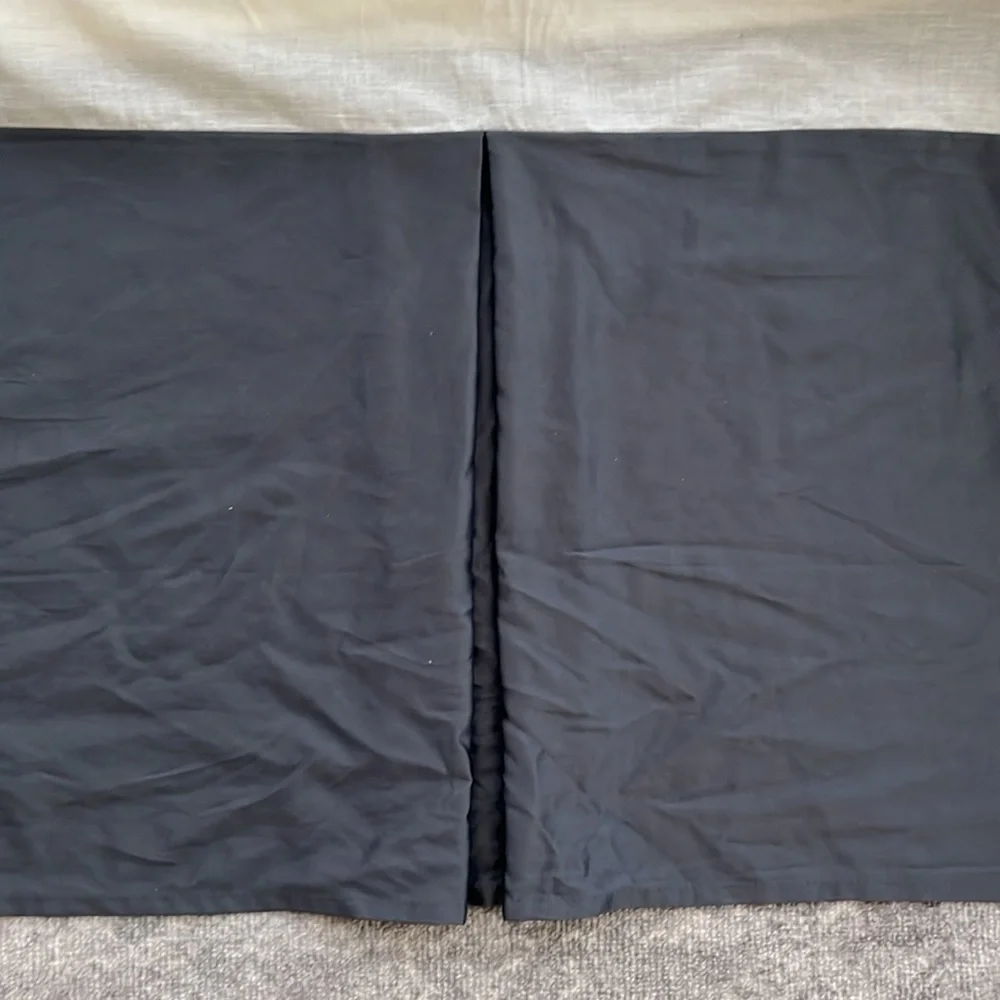 Queen bed skirt
